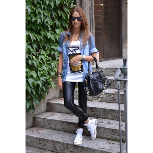 🚨SALE!🚨 Faux Black Leather Leggings - Picture 5 of 6